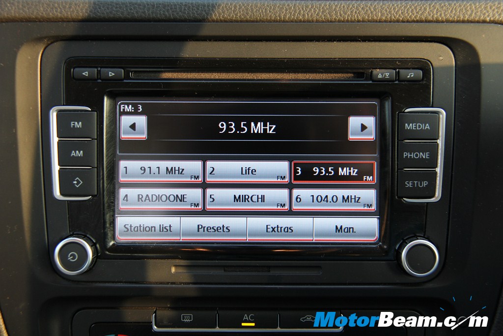 VW Jetta - Audio System