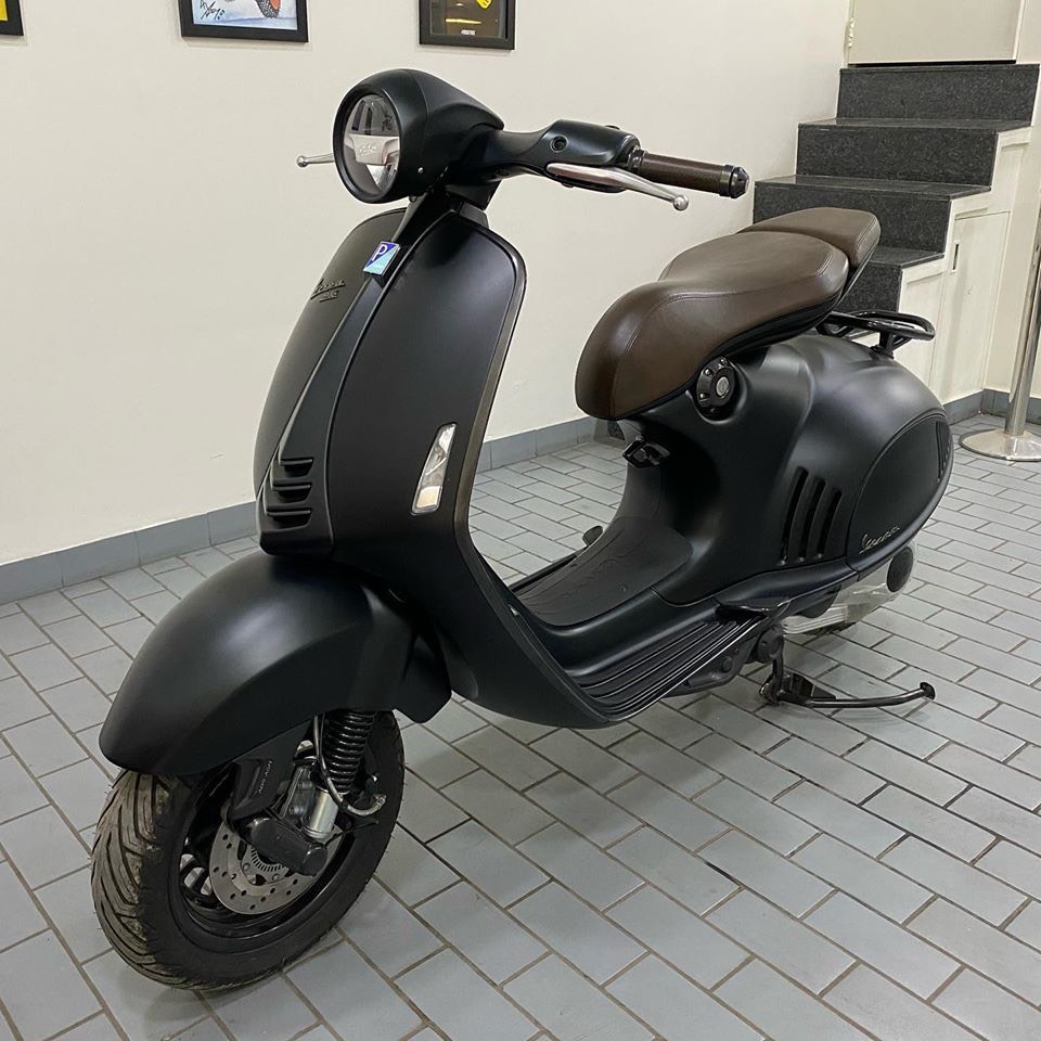 Vespa 946 Emporio Armani Edition Price