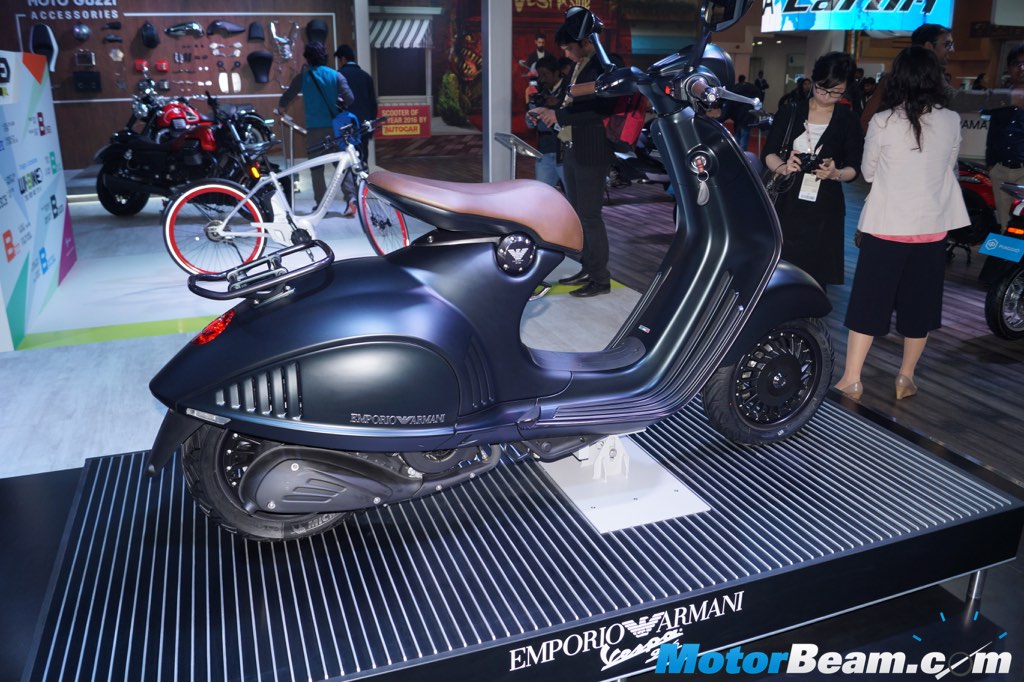 Vespa 946 Armani 125 - Auto Expo 2016