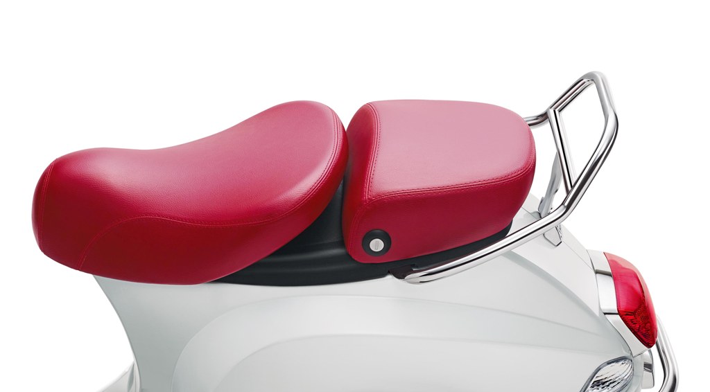 Vespa Elegante Limited Edition Twin Seats