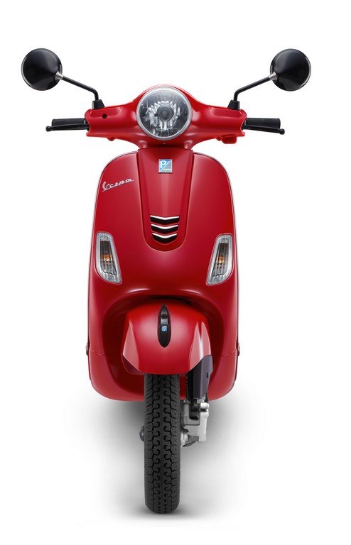 Vespa Urban Club Front