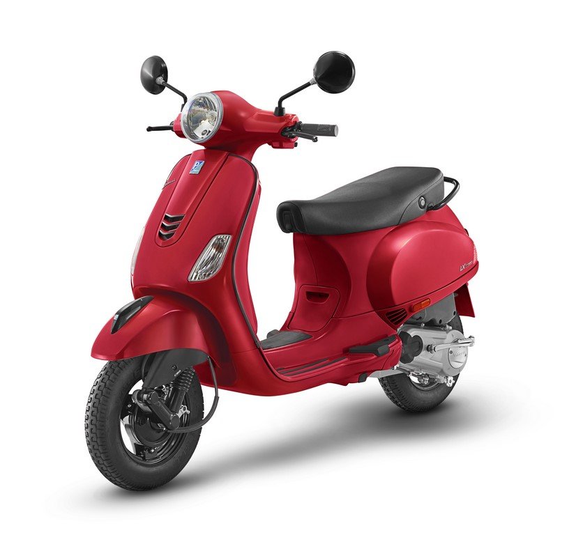 Vespa Urban Club Glossy Red