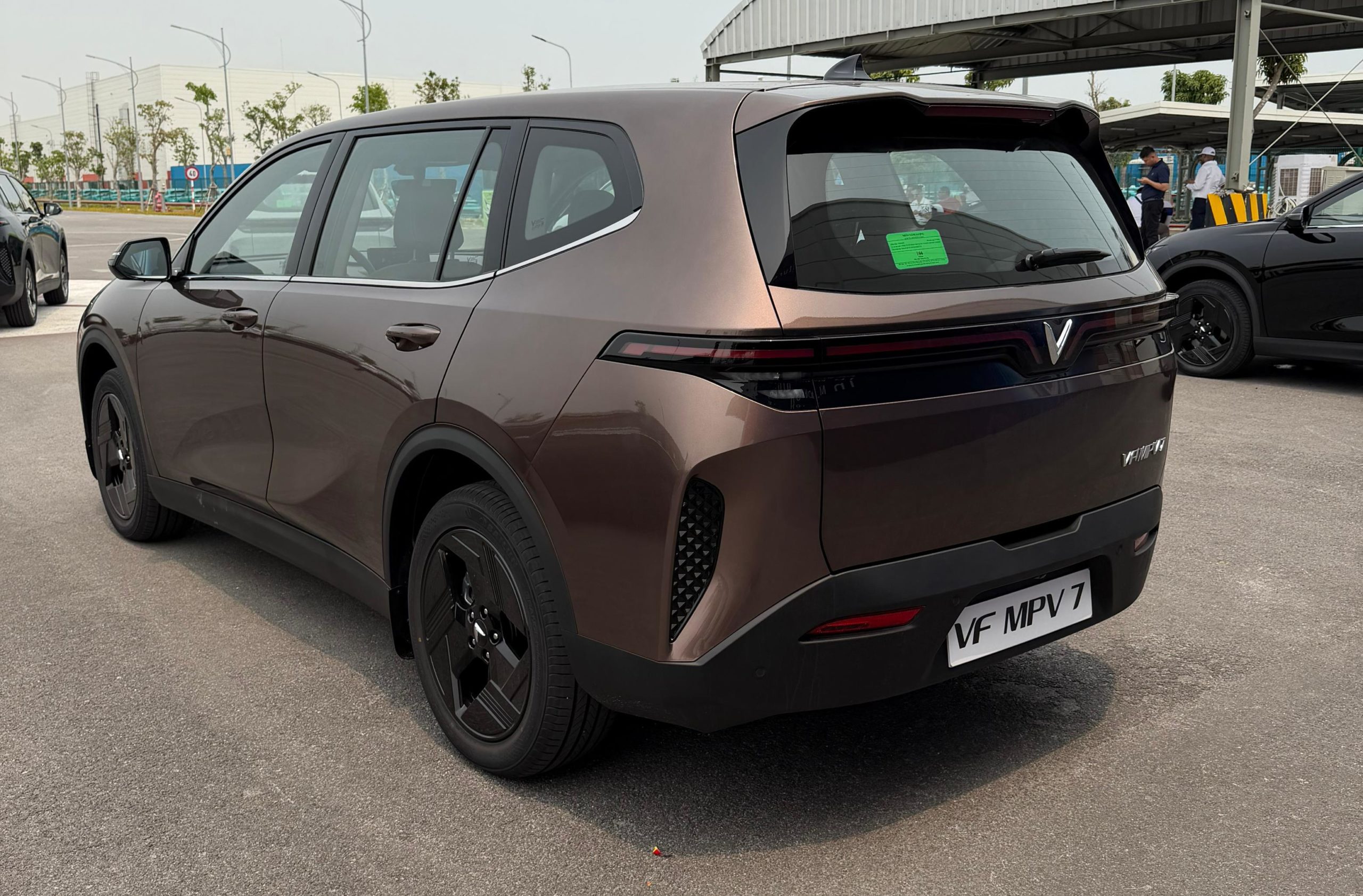 VinFast VF MPV 7 Rear