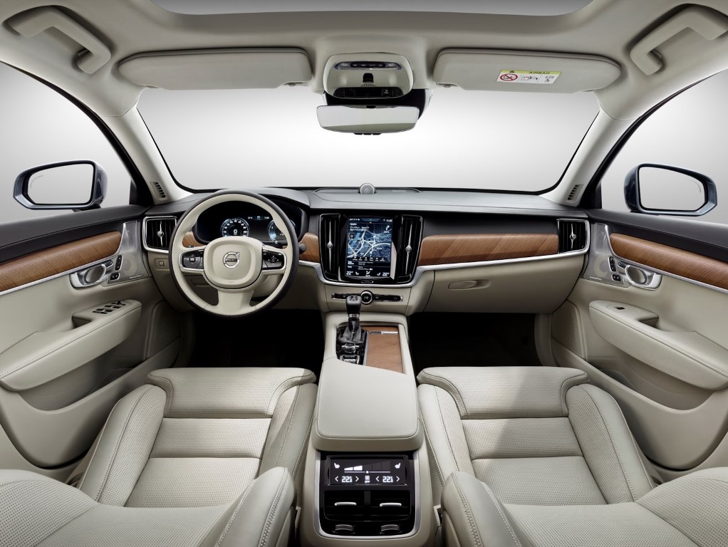 Volvo S90 Dashboard