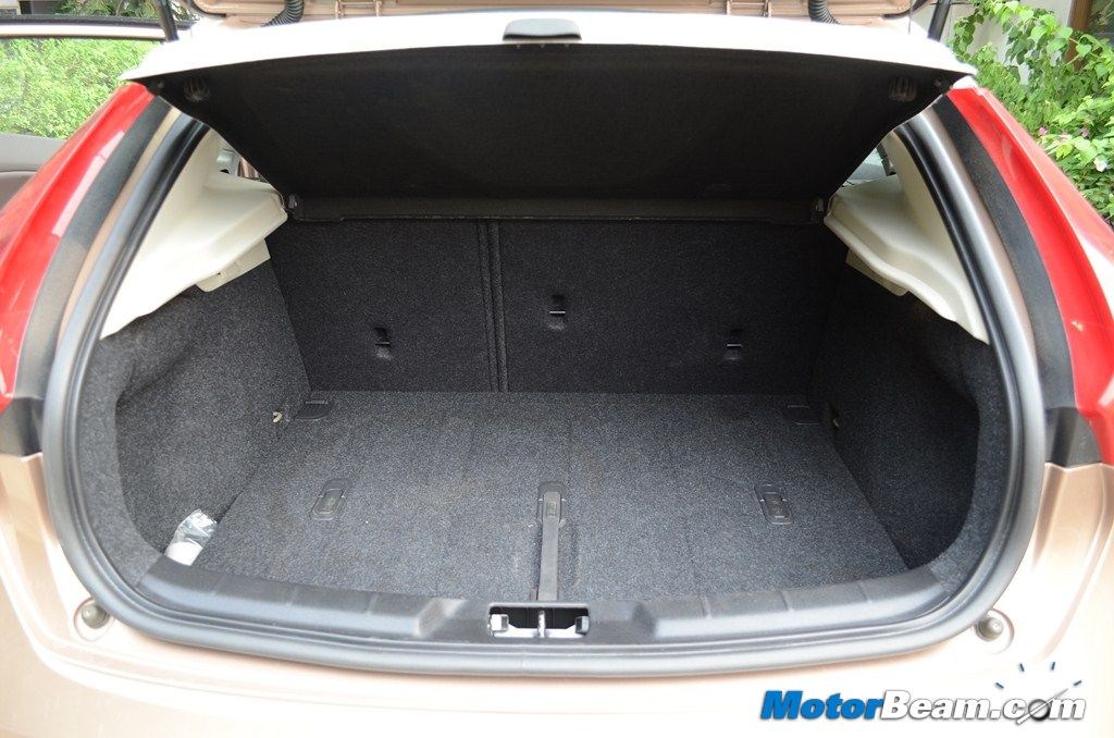 Volvo V40 Cross Country Boot Space