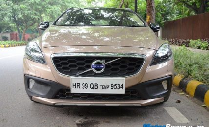 Volvo V40 Cross Country Test Drive Front