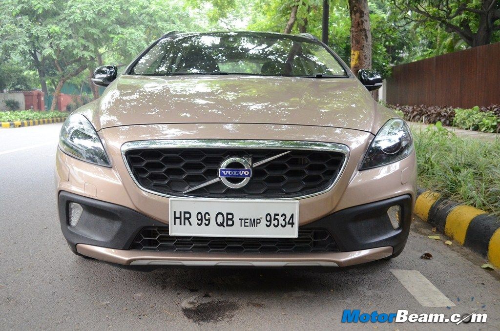 Volvo V40 Cross Country Test Drive Front