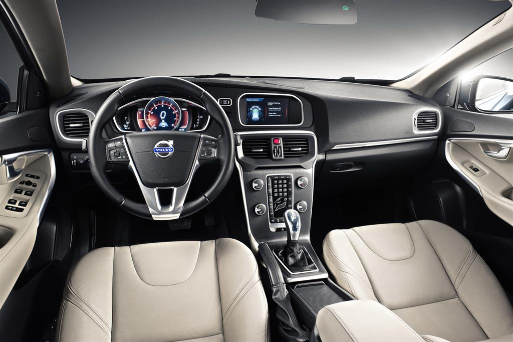 Volvo V40 Interiors