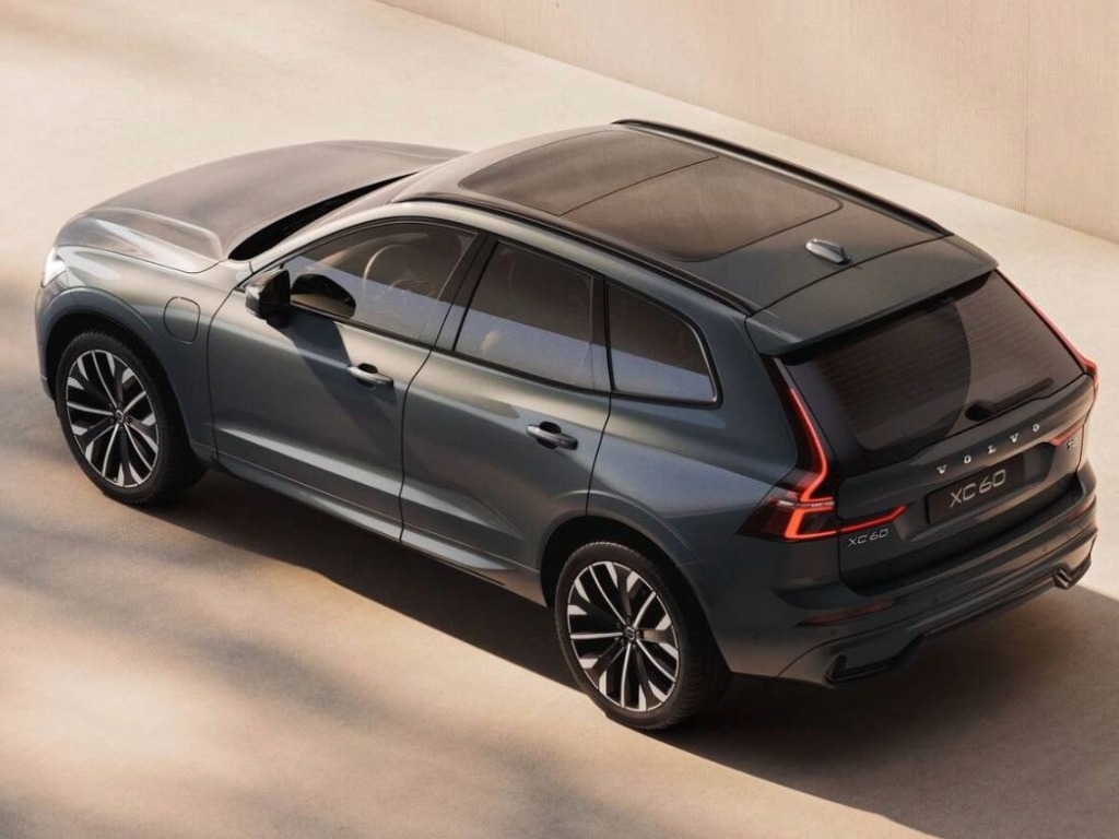 Volvo XC60 rear