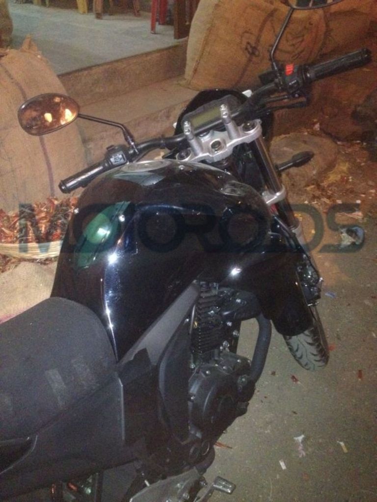 Yamaha FZ Facelift Spy Shot Instrument Console