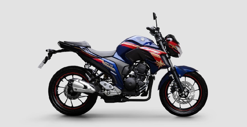 Yamaha FZ25 Captain Marvel Edition Side