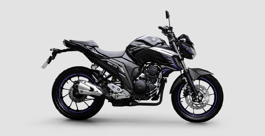 Yamaha FZ25 Marvel Black Panther Edition Side Profile