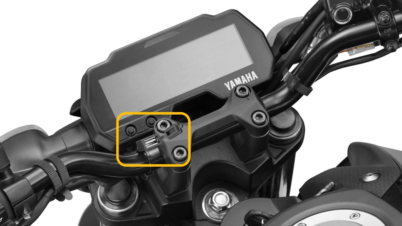 Yamaha MT-15 USB Charger