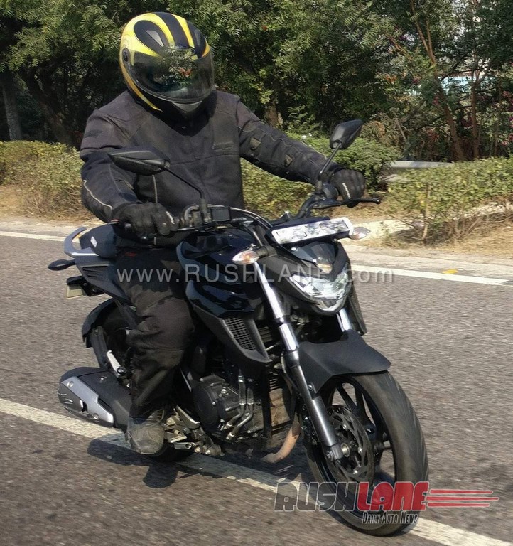 Yamaha Naked Spied Front Quarter