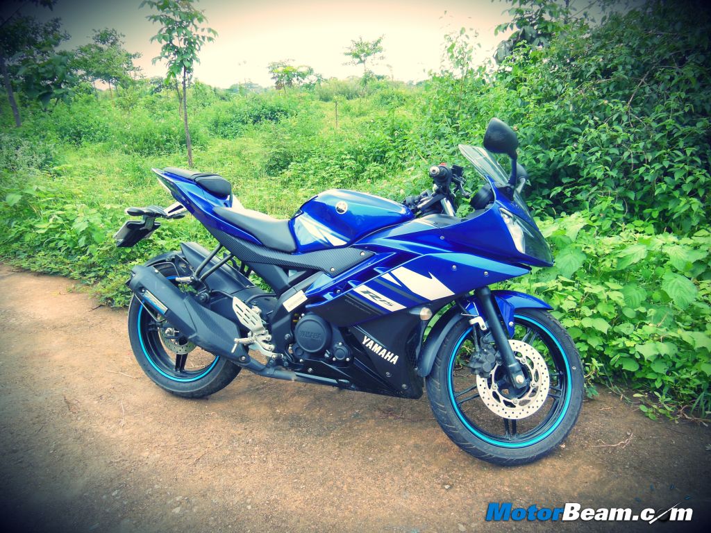 Yamaha R15 Blue Beast