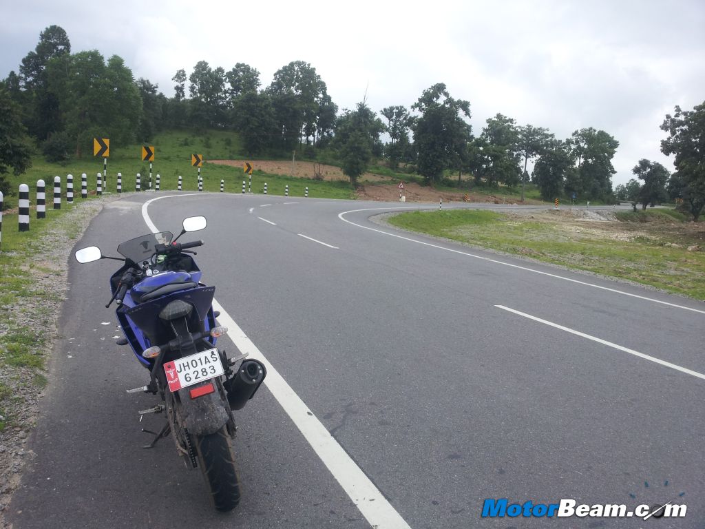 Yamaha R15 V2 Exhaustive Review