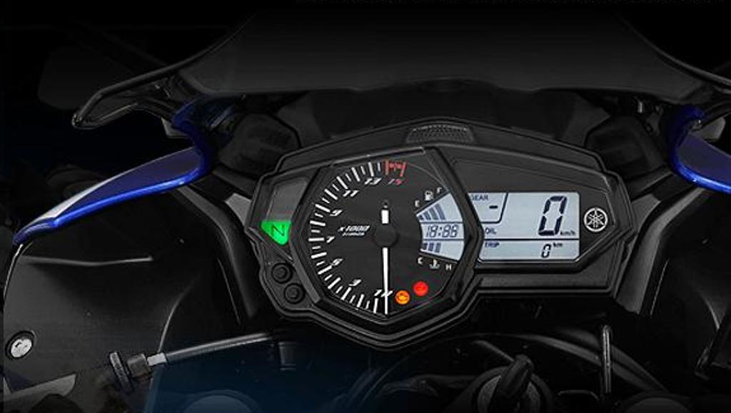 Yamaha R25 Instrument Cluster Screen Shot