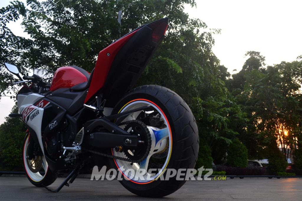 Yamaha R25 Modified Indonesia Rear