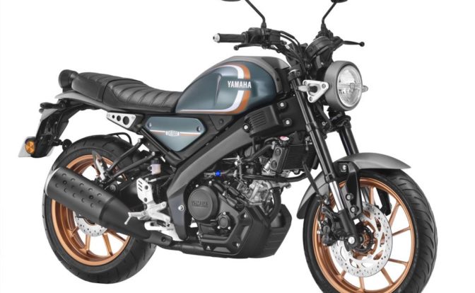Yamaha XSR155 Greyish Green Metallic