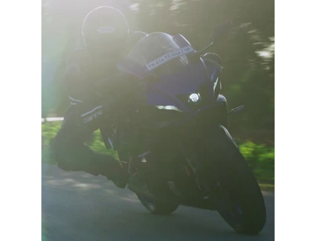 Yamaha YZF R7 MT 09 R7