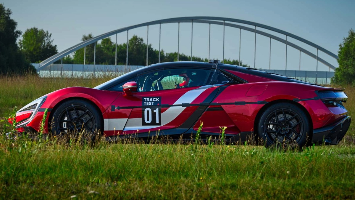 Yangwan U9 Track Edition side